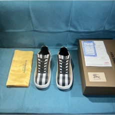 Burberry Sneakers